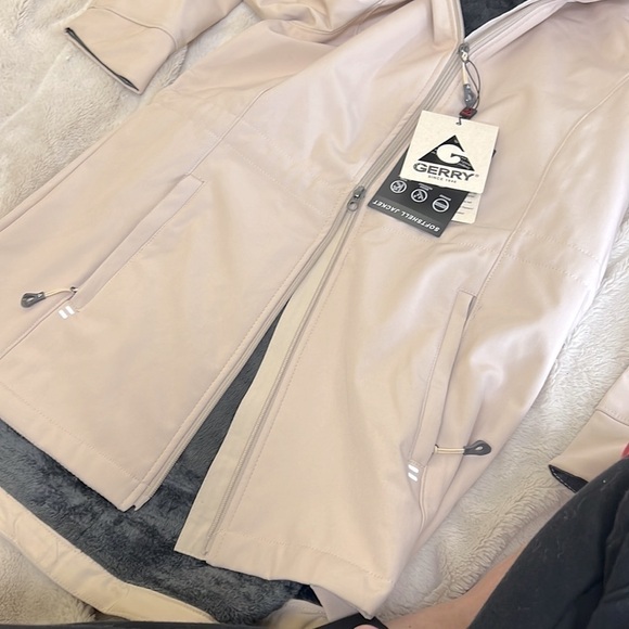 Gerry Softshell Smoke Gray Pale Pink Fur Lined Jacket w/Removable Hood- Med, NWT - Picture 5 of 14